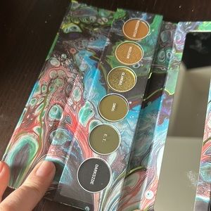 Kaleidos Eyeshadow Palette Bundle